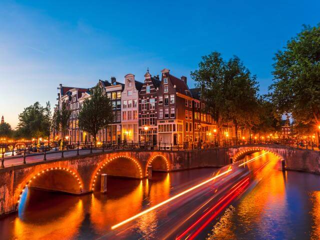 flyg Amsterdam